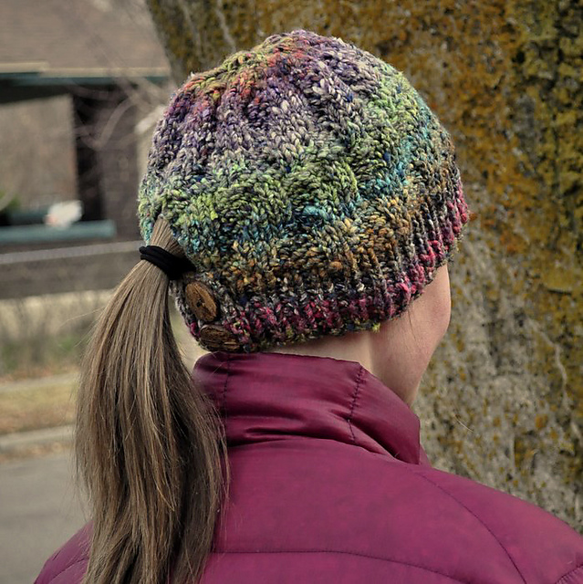 Knit Hat With Ponytail Hole