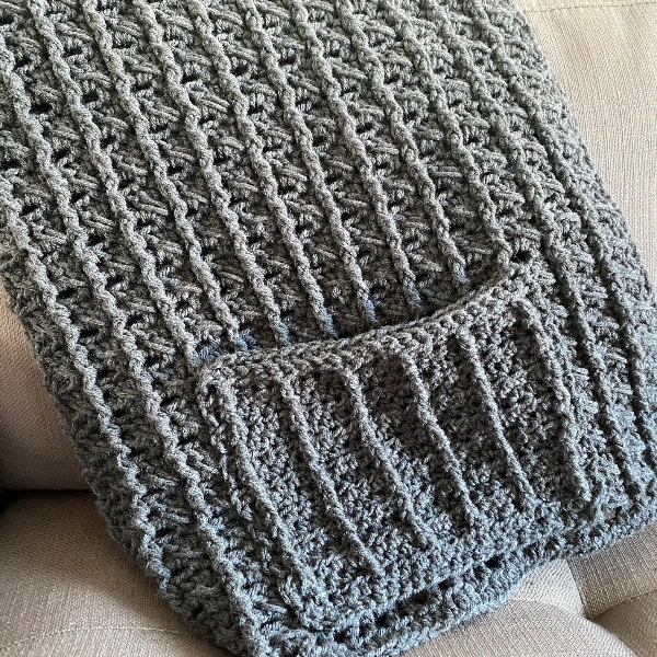 Free Pocket Shawl Crochet Pattern Roundup – Yarn Ballin