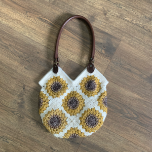 sunflower granny square bag crochet pattern